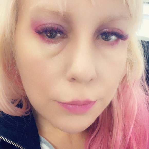 Meet your Posher, Jewlia - Picture 1 of 2